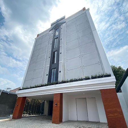 Dparagon Malioboro Yogyakarta Exterior foto